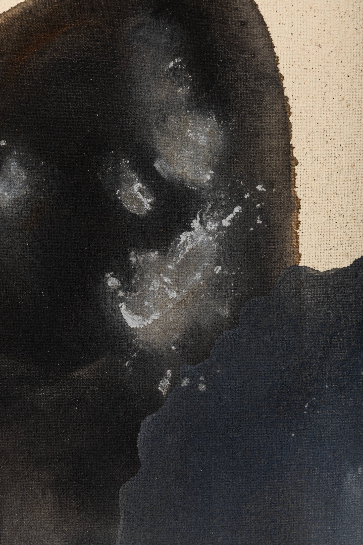 LÀ-BAS DANS L'OMBRE