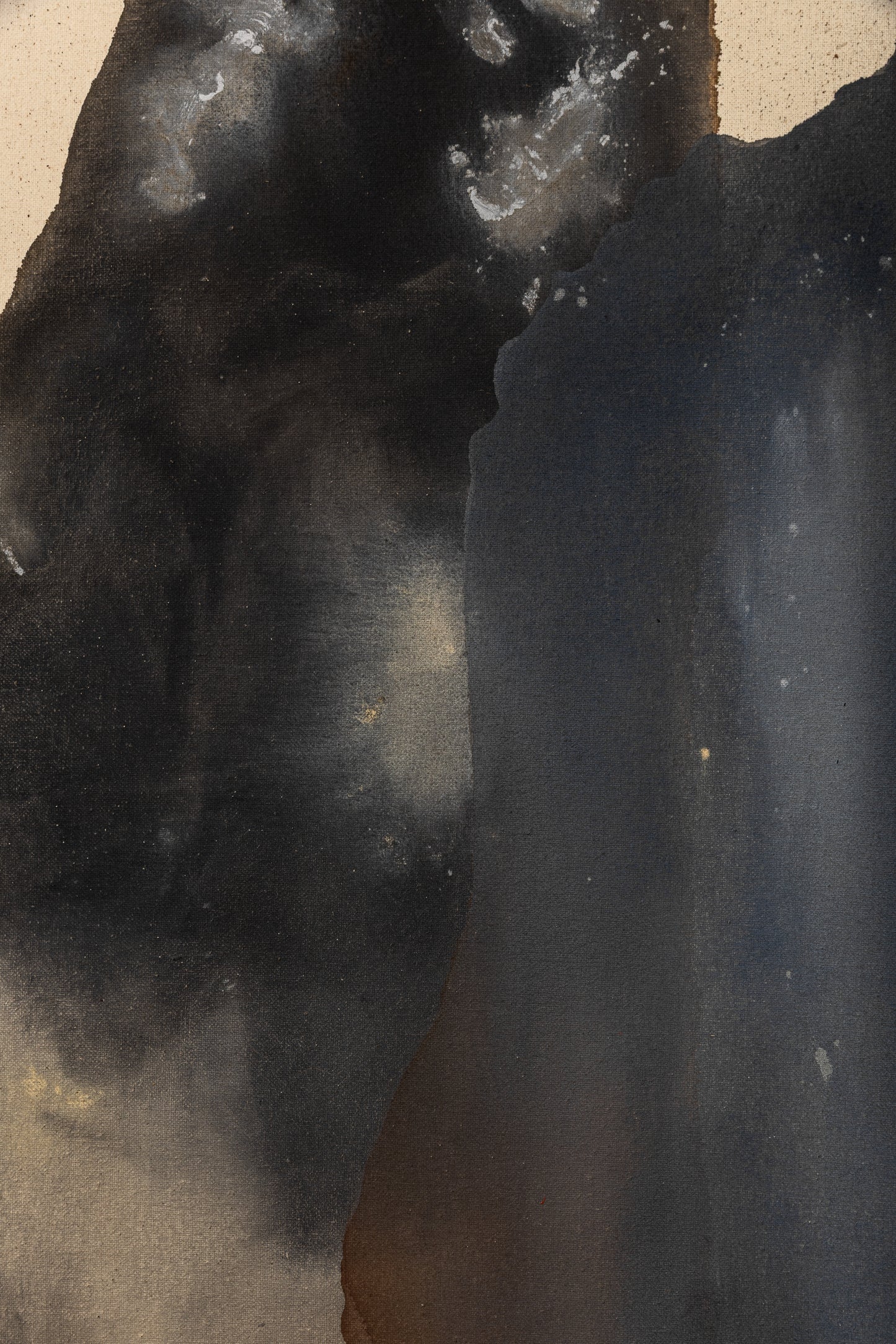 LÀ-BAS DANS L'OMBRE